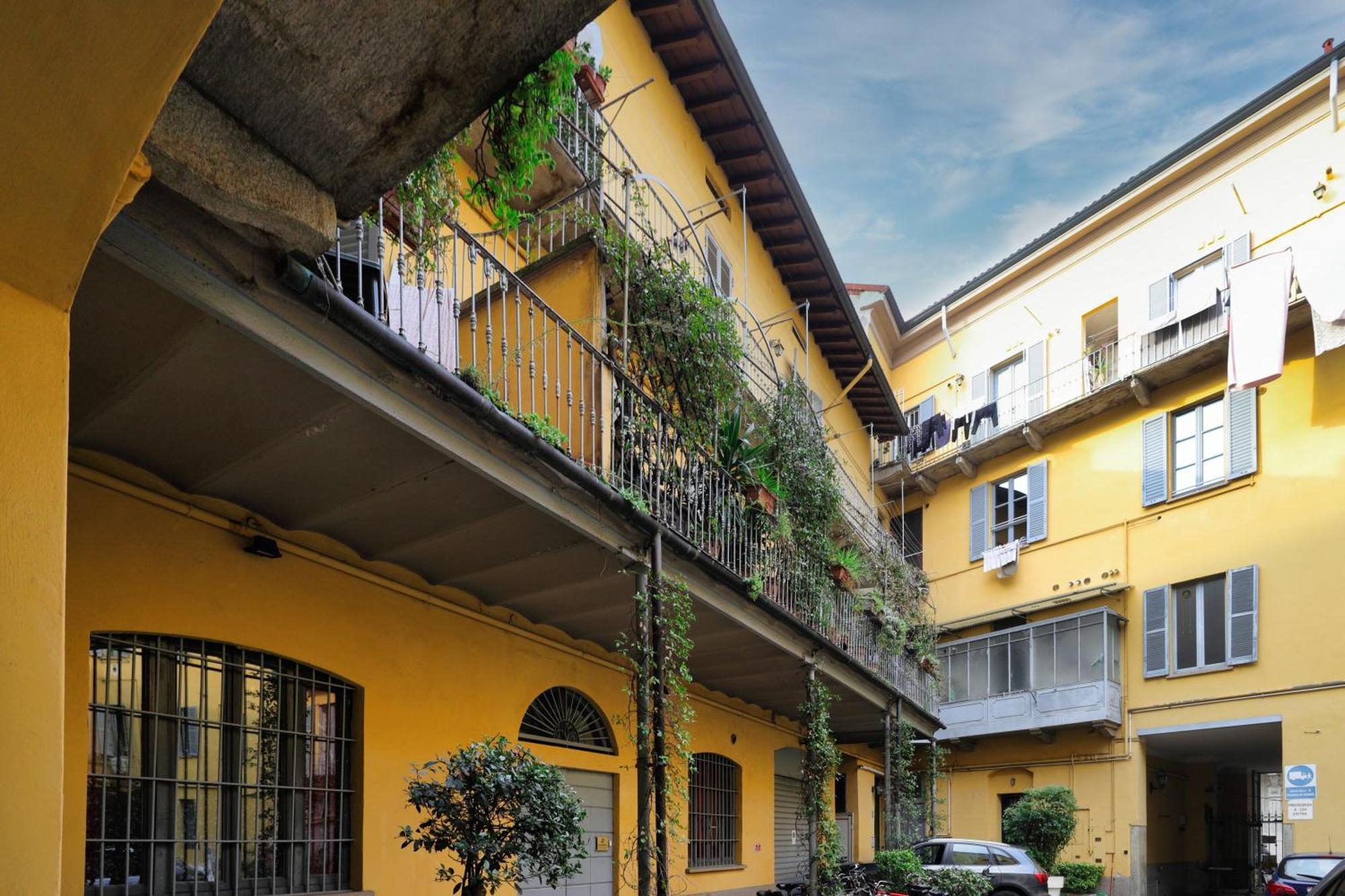 Urban Glow Via Col Di Lana Milão